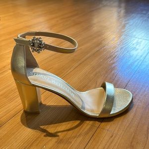 Stuart Weitzman NearlyNude Gem Buckle Heel. 80mm heel. NWT.